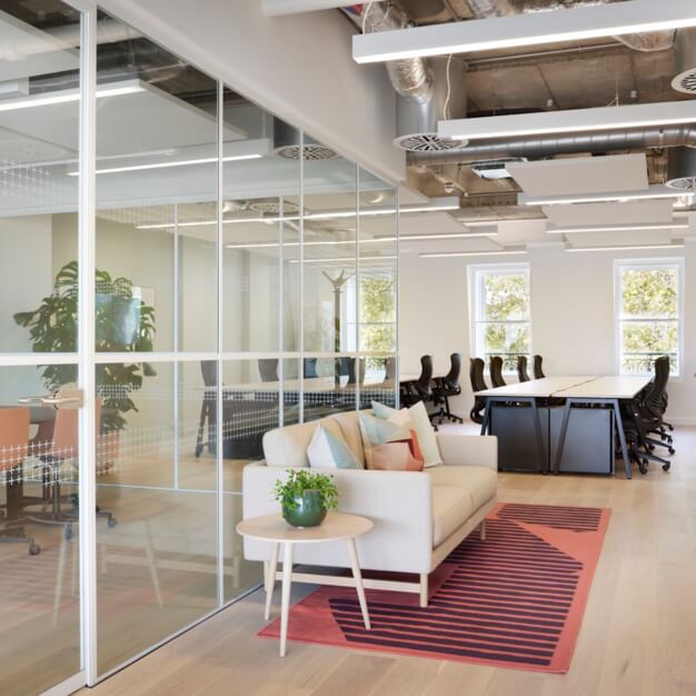 Dedicated workspace, Grosvenor Gardens, X and Why Ltd in Victoria