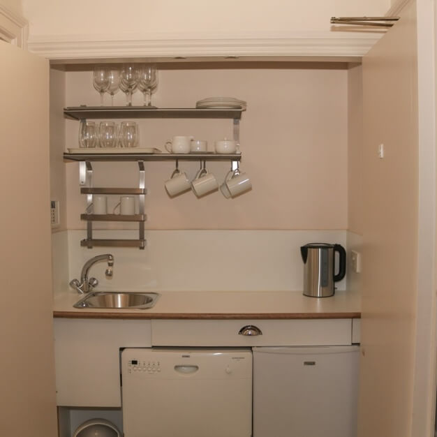 Kitchenette at Eccleston Square in Victoria