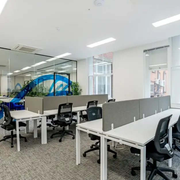Private workspace in Buckingham Palace Road, Hubflow Ltd (Victoria)