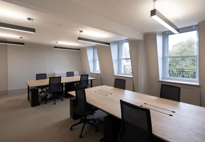 Private workspace in Grosvenor Gardens, KNIGHT FRANK (Victoria)