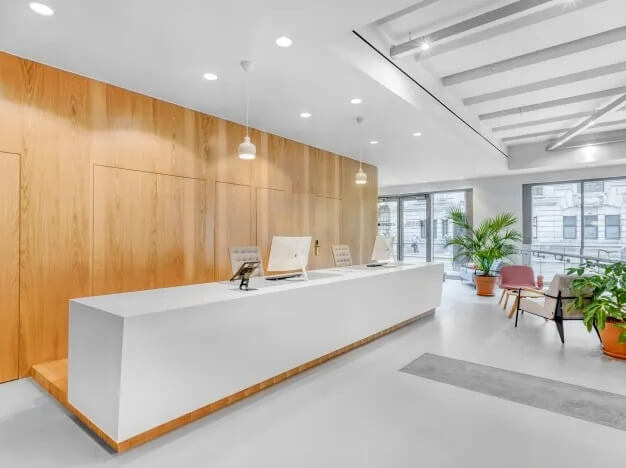 Reception - Wilton Road, Regus in Victoria