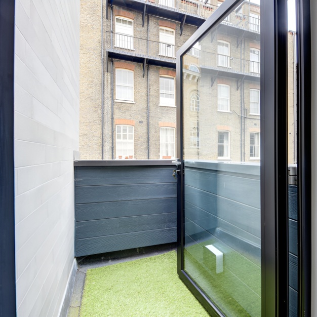 Roof terrace at Vauxhall Bridge Road, CDV Realty Limited in Victoria