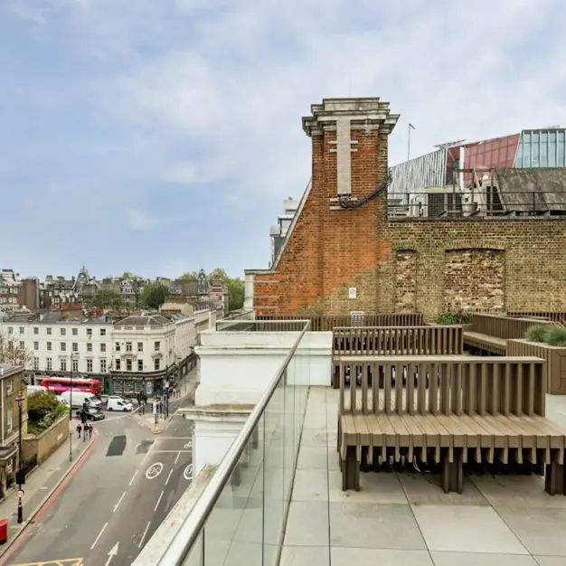 Roof terrace - Buckingham Palace Road, Hubflow Ltd in Victoria