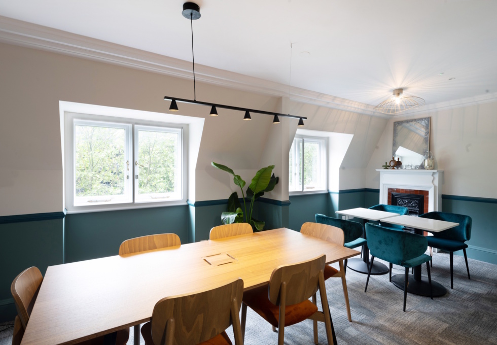 The Breakout area - Buckingham Palace Road, The Arterial Group Ltd (Victoria)