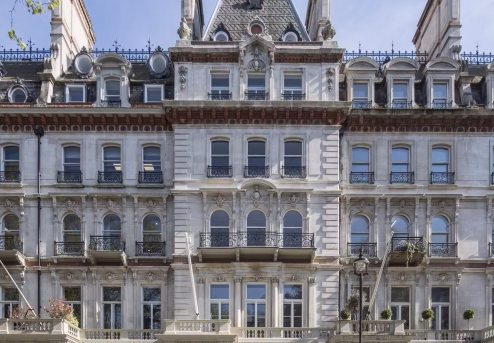 The building at Grosvenor Gardens, Workpad, Victoria