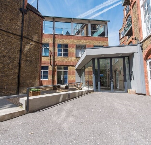 Building outside at Westminster Bridge Road, Lenta, Waterloo