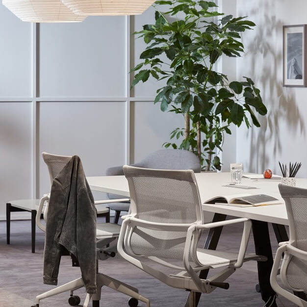 Dedicated workspace in Waterloo Road, FORA (London)