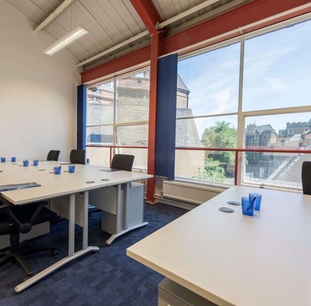 Private workspace, Westminster Bridge Road, Lenta in Waterloo