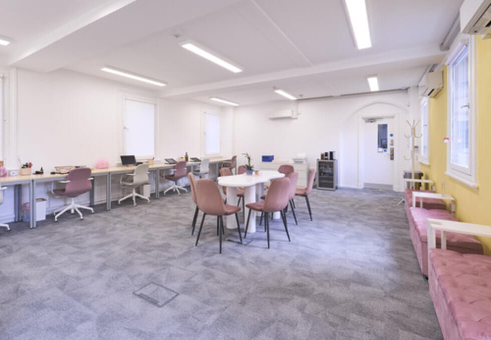 Breakout area at Fulham Road, Nammu Workplace Ltd in West Brompton