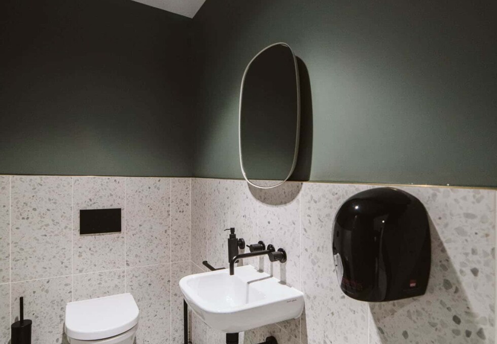 Bathroom facility at Settles Street, PG High Cross Ltd (Whitechapel)