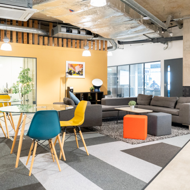 Client Breakout space - Mann Island, Avenue HQ Limited in Liverpool