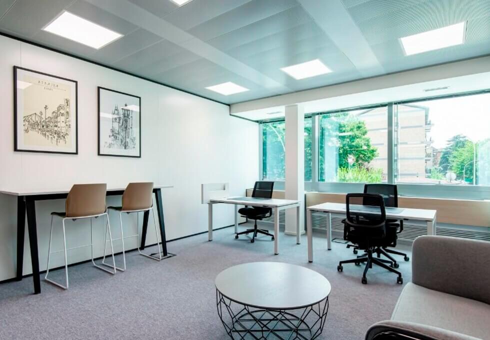 The communal space at Edge Lane, Regus in Liverpool