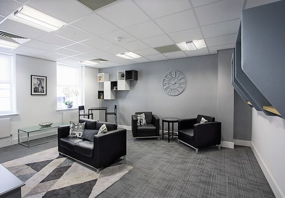 Breakout space for clients - Oxford Court, Claremont Interior Solutions LLP in Manchester
