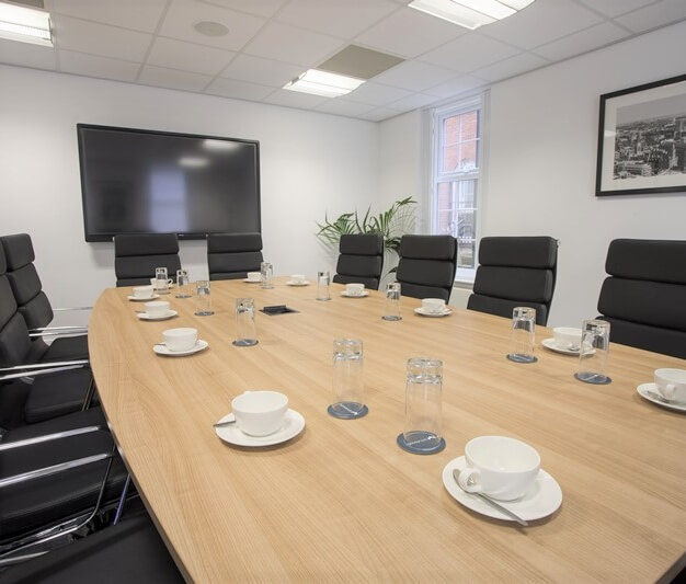 Meeting rooms at Oxford Court, Claremont Interior Solutions LLP in Manchester