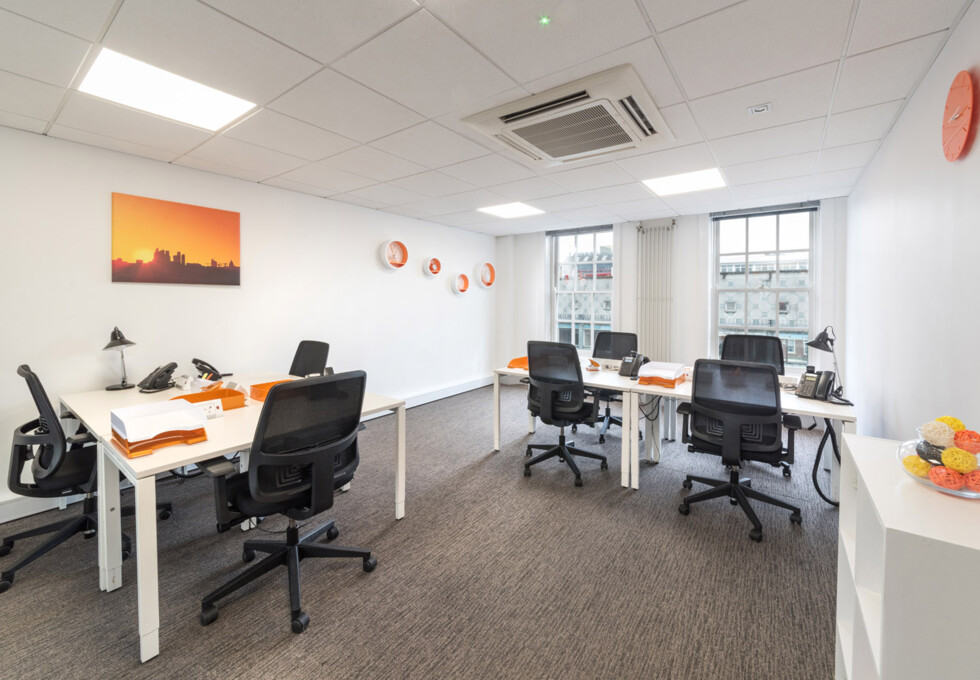 Dedicated workspace, Bridge Street, Regus in Belfast