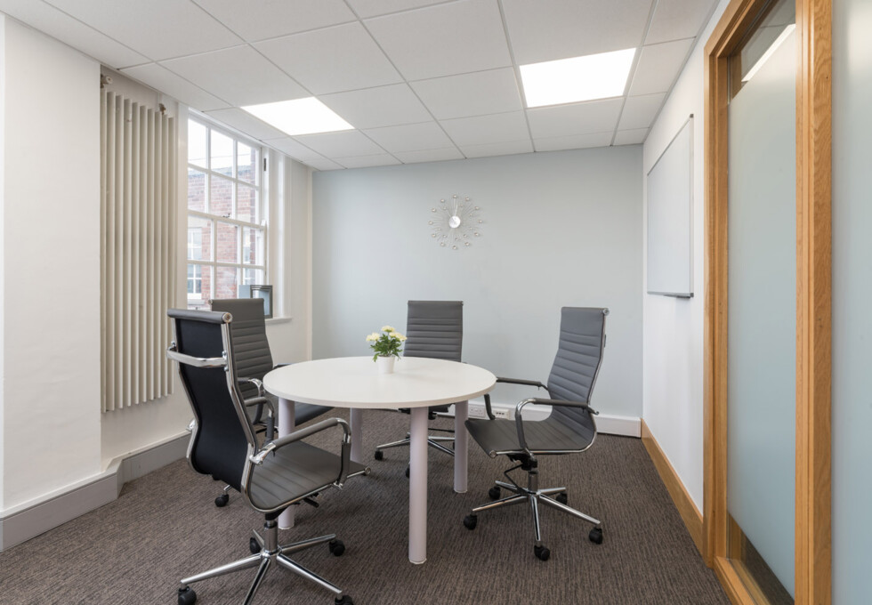 Meeting rooms at Bridge Street, Regus in Belfast