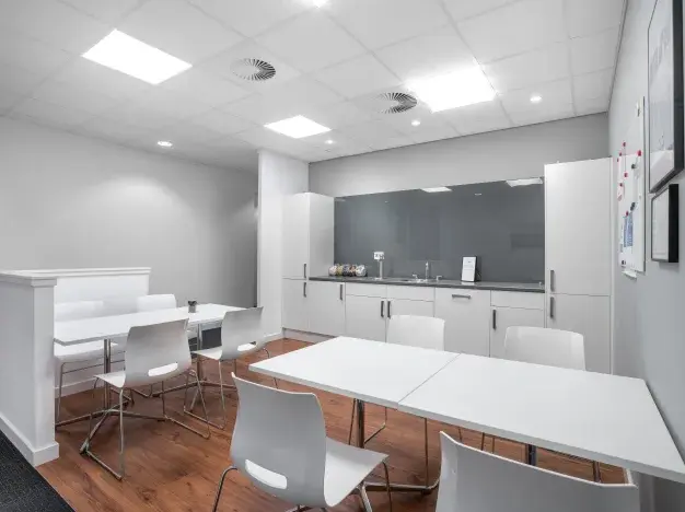 Kitchenette at International Avenue, Regus in Aberdeen