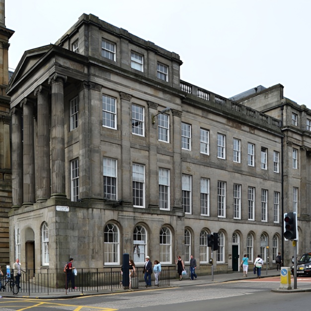 Building pictures of Waterloo Place, Regus at Edinburgh