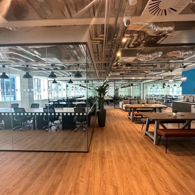 Dedicated workspace in Princes Street, Cubo Holdings Limited, Edinburgh