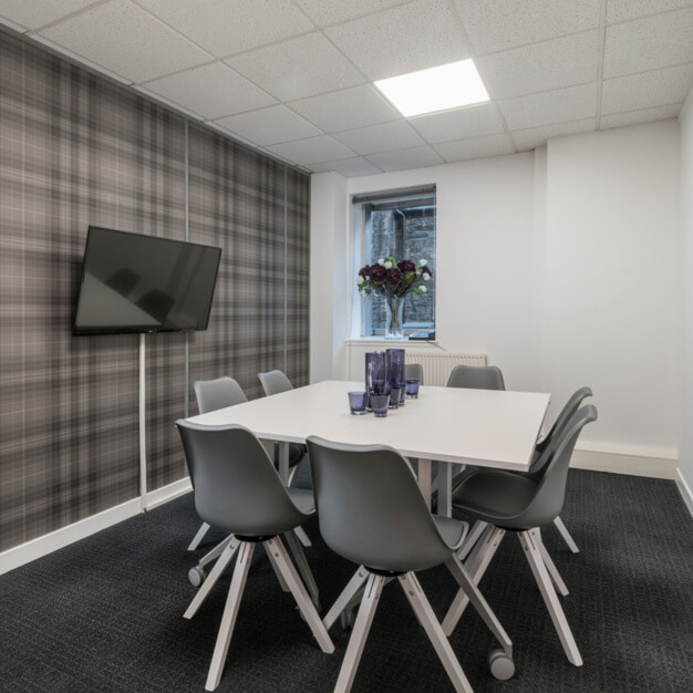 Meeting rooms in George Street, Regus, Edinburgh
