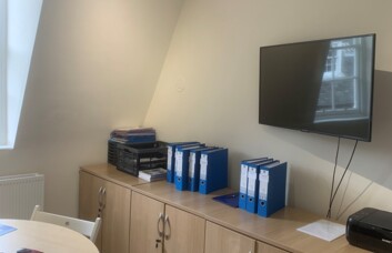 Private workspace on Hill Street, Stuart Murphy Limited in Edinburgh