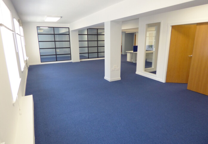 Unfurnished workspace - Mitchell Street, Nutrend Office & Contract Furniture Ltd, Edinburgh