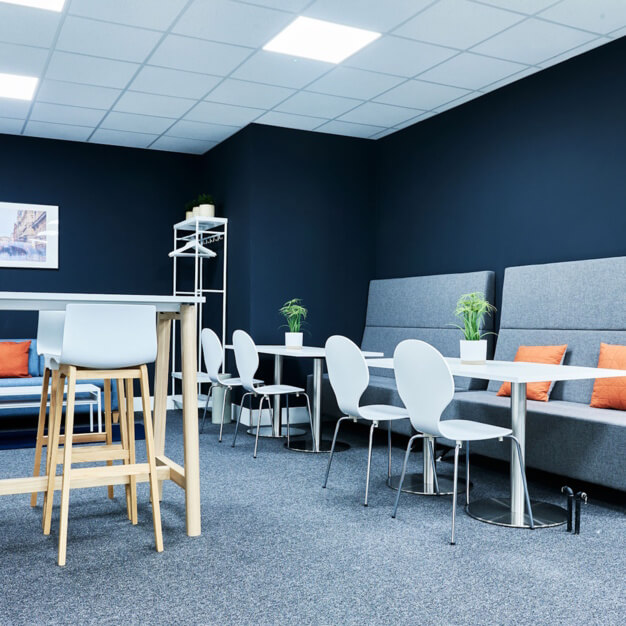 Breakout area at St Vincent Place, LBP Offices Ltd in Glasgow
