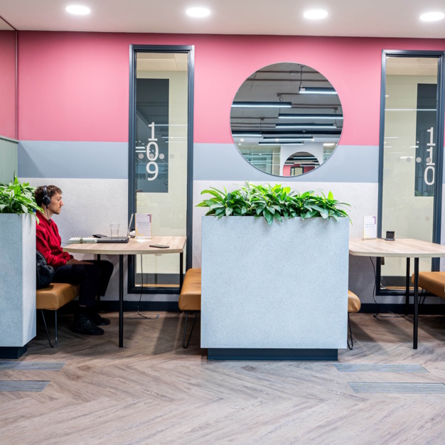 Breakout space for clients - West Regent Street, Wizu Workspace in Glasgow