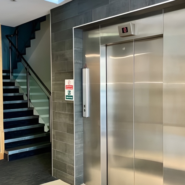 The lifts - West Regent Street, LBP Offices Ltd in Glasgow