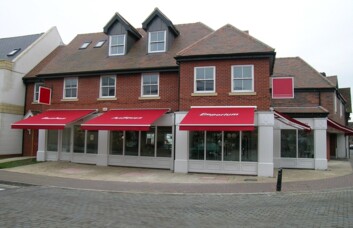 Building pictures of High Street, Surrey & Bucks Business Centres at Burnham