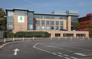 Building outside at London Road, Regus, Camberley