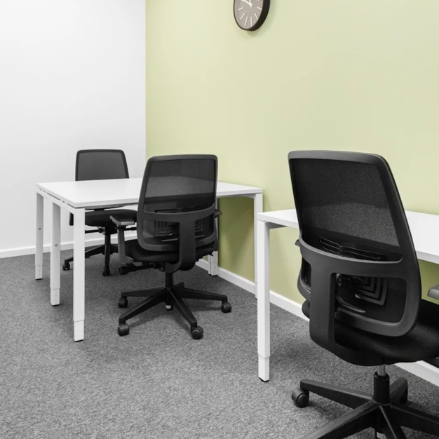Private workspace - Guildford Business Park Road, Regus in Guildford