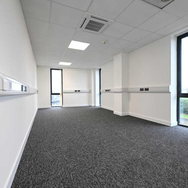Unfurnished workspace - Marlow Hill in High Wycombe (Access Storage)