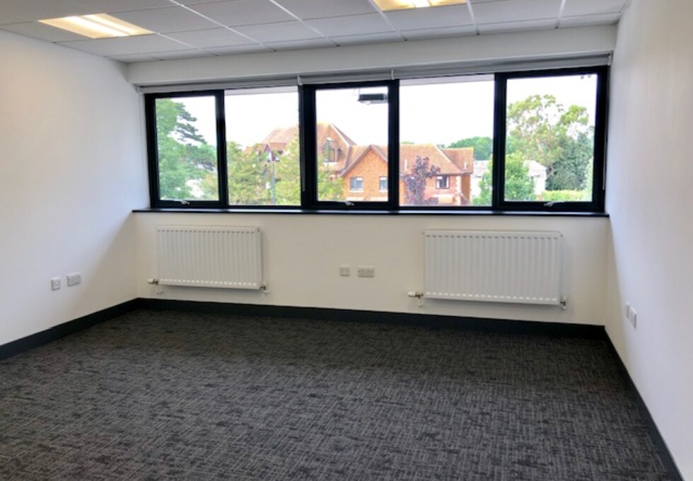 Unfurnished workspace - Courtwick Lane, Biz-Space, Littlehampton
