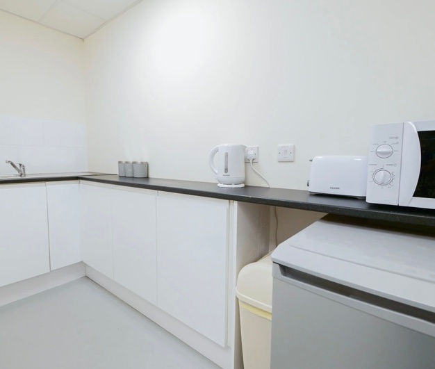Kitchen at Winchester Road, Amlepartners Limited in Lower Upham