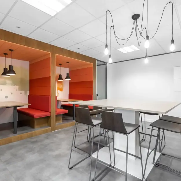 Breakout space for clients - Concorde Park, Regus in Maidenhead
