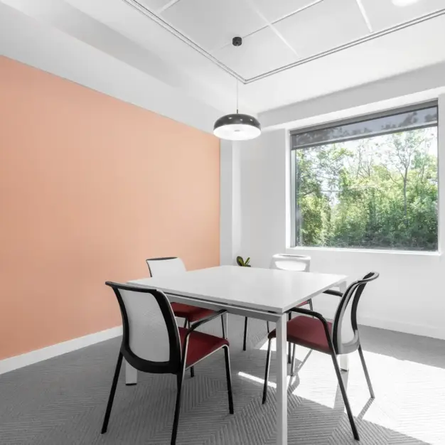 Meeting rooms at Concorde Park, Regus in Maidenhead