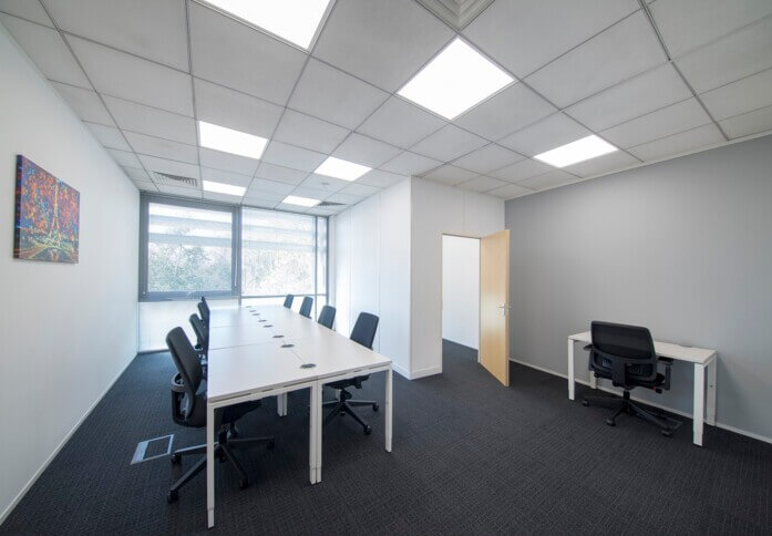 Private workspace, Fairbourne Drive, Regus in Milton Keynes