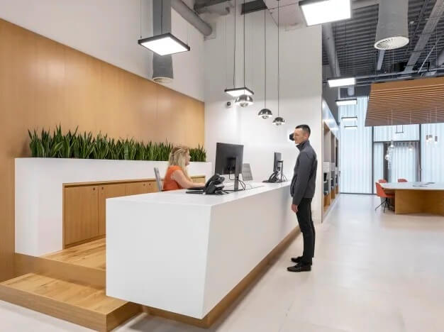 Reception in Avebury Boulevard, Regus, Milton Keynes