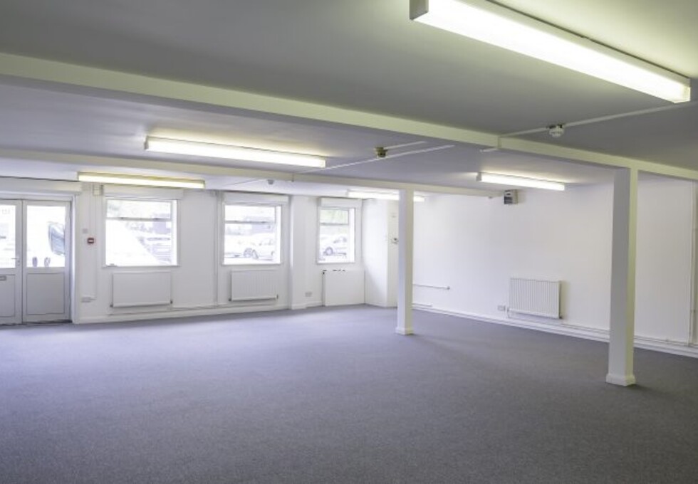 Unfurnished workspace in Horseshoe Park, Country Estates Ltd, Pangbourne
