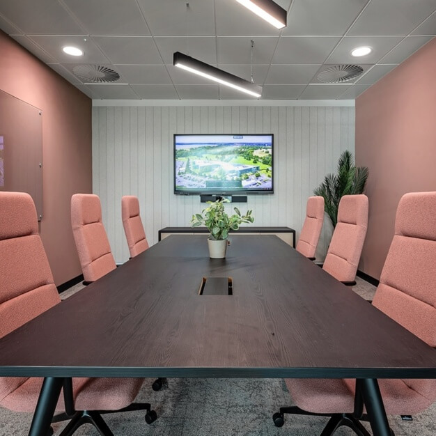 Meeting rooms at Riding Court Road, Villiers Serviced Offices (Slough)