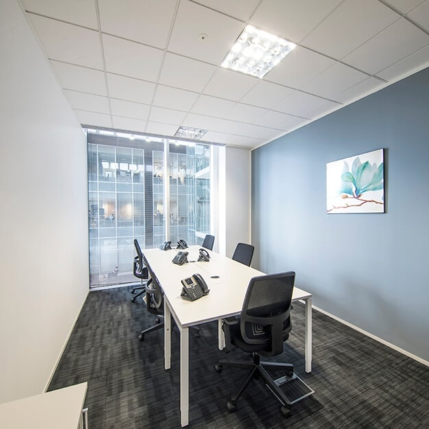 The meeting room at Bath Road, Regus in Slough