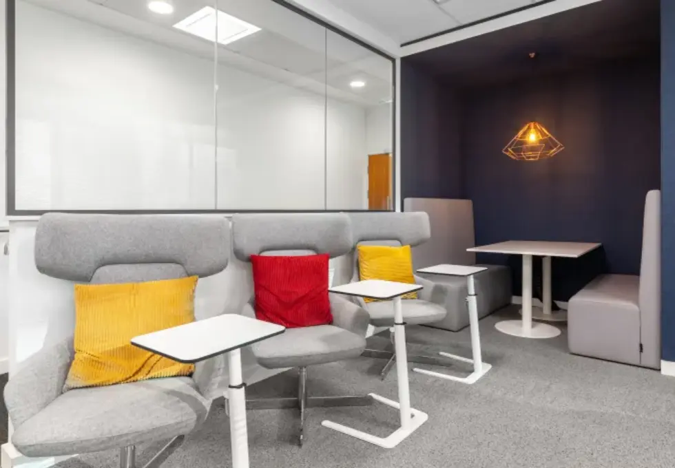 Breakout space in Grosvenor Square, Regus (Southampton)