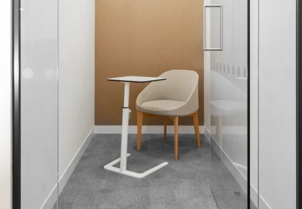 Phone booth - Grosvenor Square, Regus in Southampton