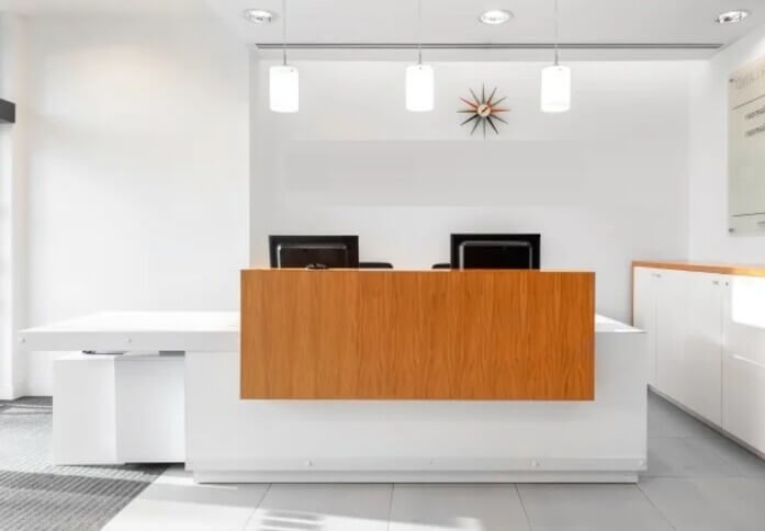 Reception at Grosvenor Square, Regus in Southampton