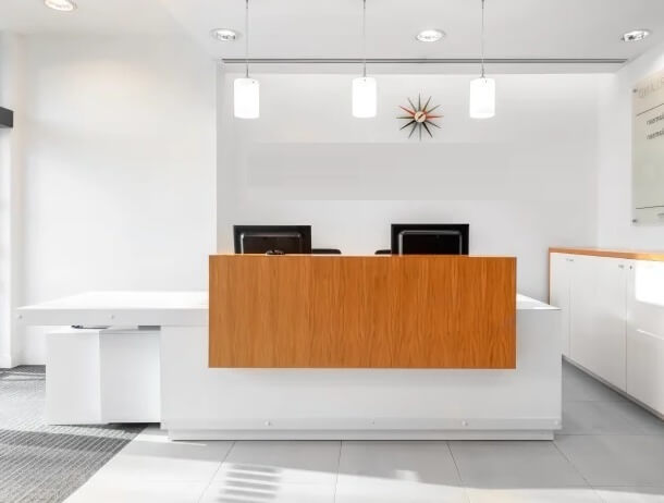 Reception at Grosvenor Square, Regus in Southampton