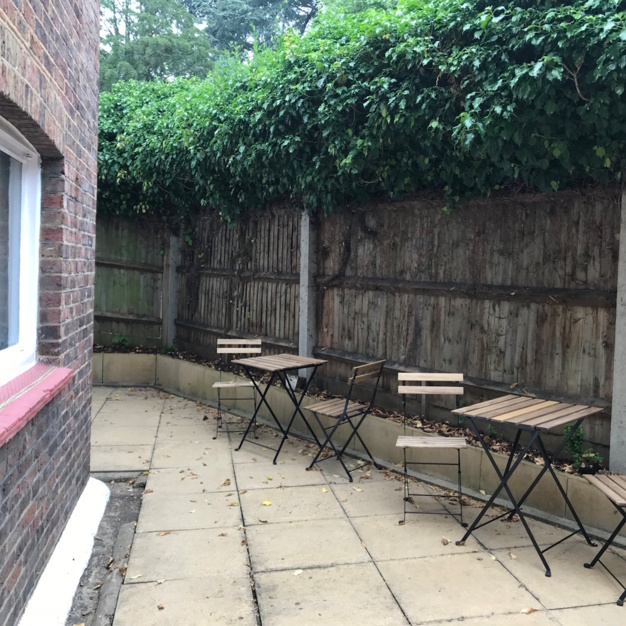 Outdoor area - Castle Street, Deskrenter Ltd in Tonbridge