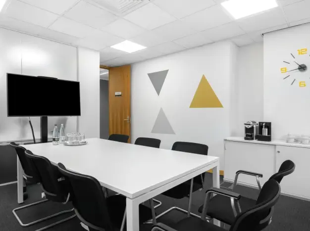 Meeting room - Thames Street, Regus in Windsor