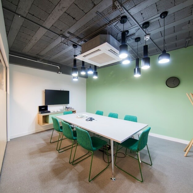 Meeting room - Upper Borough Walls, Regus in Bath
