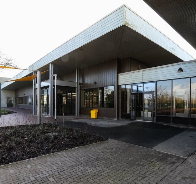 Building outside at Filton Road, Oxford Innovation Ltd, Bristol